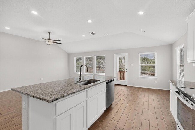 Building Photo - 3704 Allegiance Ave