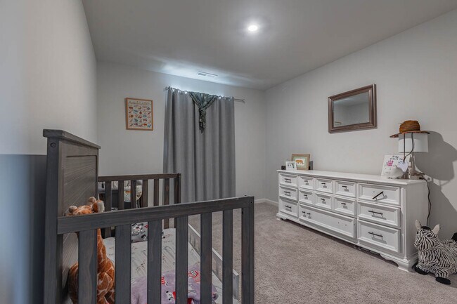 Building Photo - 312 Smt Crk Dr