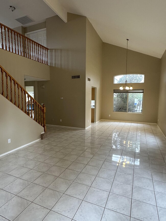 Building Photo - 2291 W Rockrose Pl