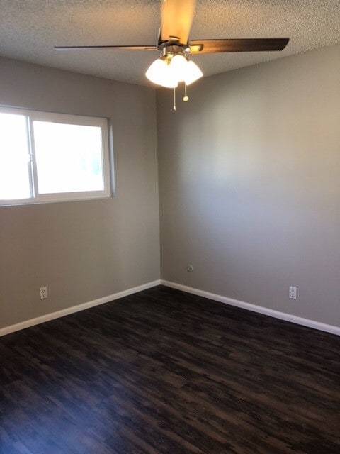 Building Photo - Royal Reed Apartments