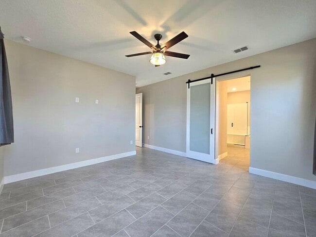 Building Photo - 5431 Arlington River Dr.