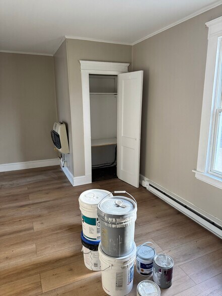 Building Photo - 307 Chipman St