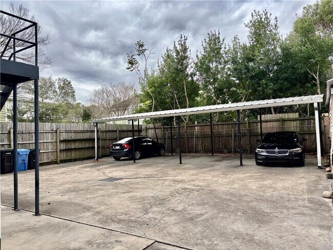 Building Photo - 7726 S Claiborne Ave