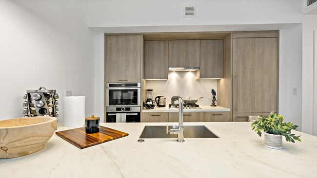 Building Photo - 1845 9th St NW