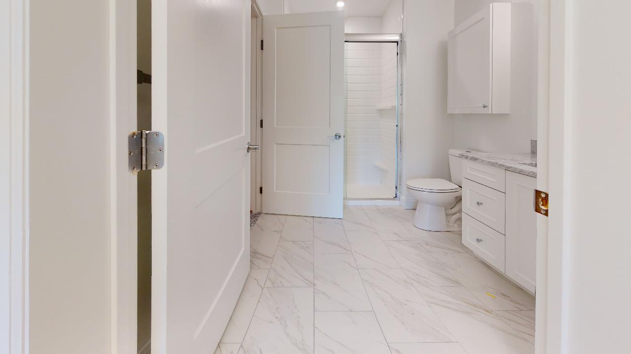 Building Photo - 204 Sherman Rd