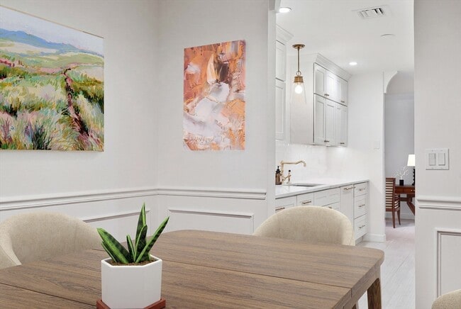 Building Photo - 100 Keyes Rd