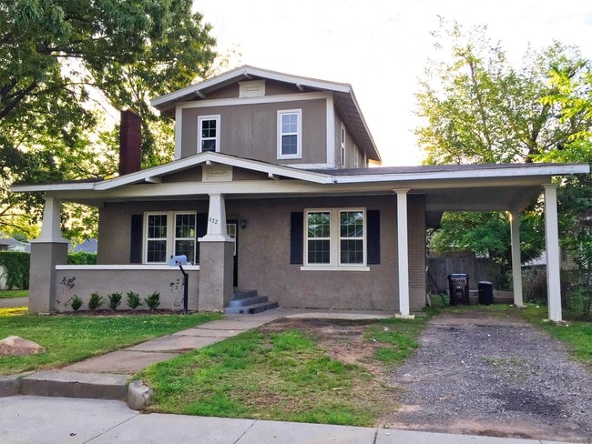 Building Photo - 622 Belle Ave