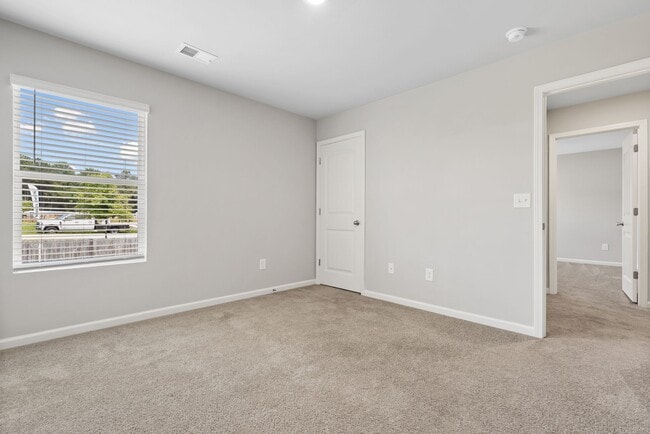 Building Photo - Southgrove