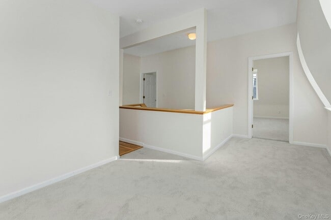 Building Photo - 11 Edgemont Rd