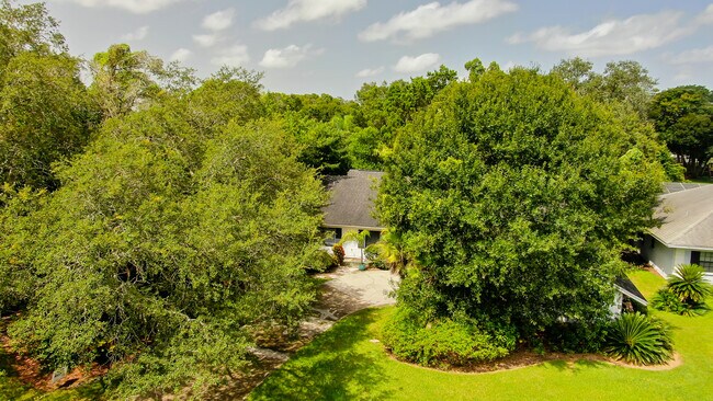 Building Photo - 10406 Reclinata Ln