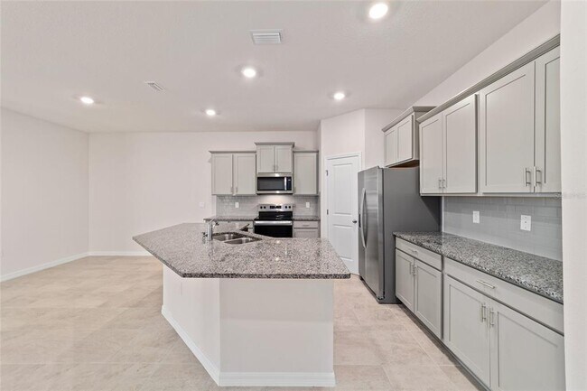 Building Photo - 5313 NW 48th Pl