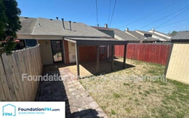 Building Photo - 1818 Winship Dr