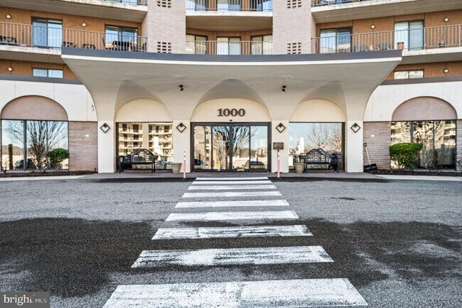 Building Photo - 11208 Valley Forge Cir