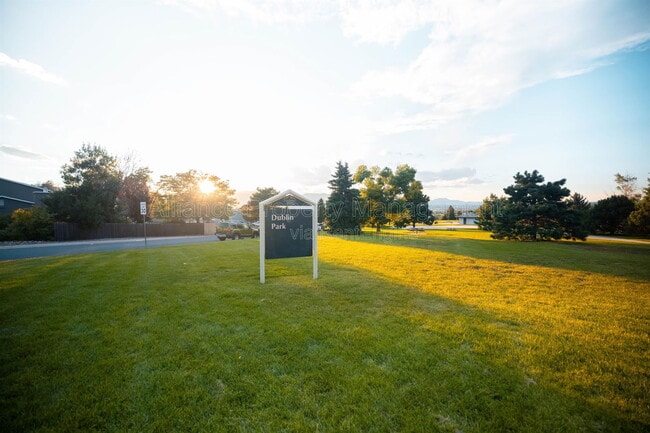 Building Photo - 2260 Covenant Heights