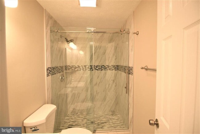 Building Photo - 507 Smoketree Ct