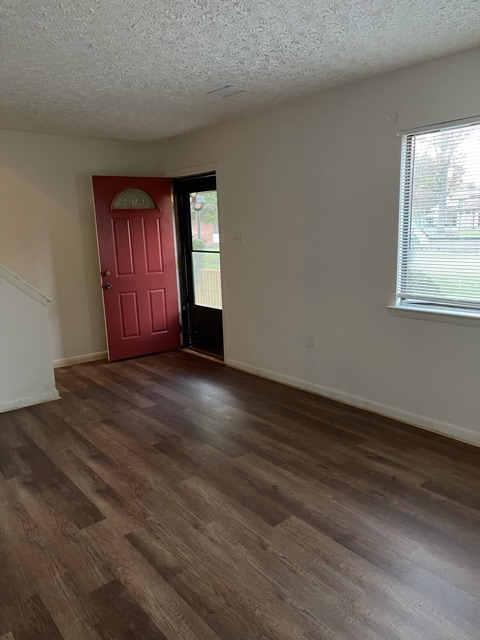 Building Photo - 8000 Jinetes Ct