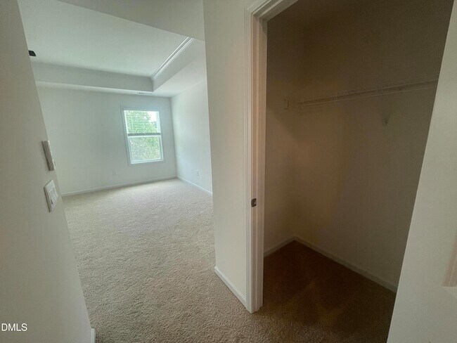 Building Photo - 513 Dorset Strm Dr