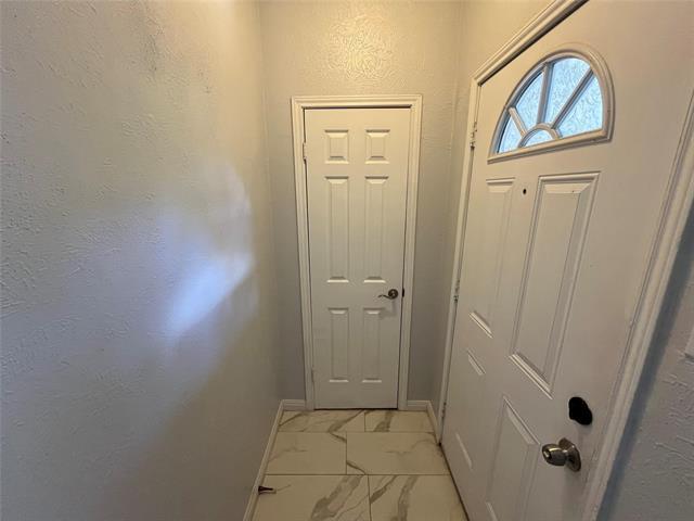 Building Photo - 501 Arbor Creek Dr