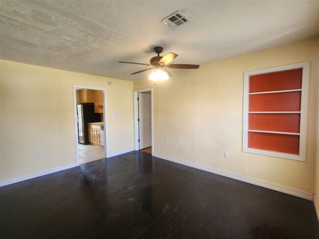 Building Photo - 2506 SW Cornell Ave