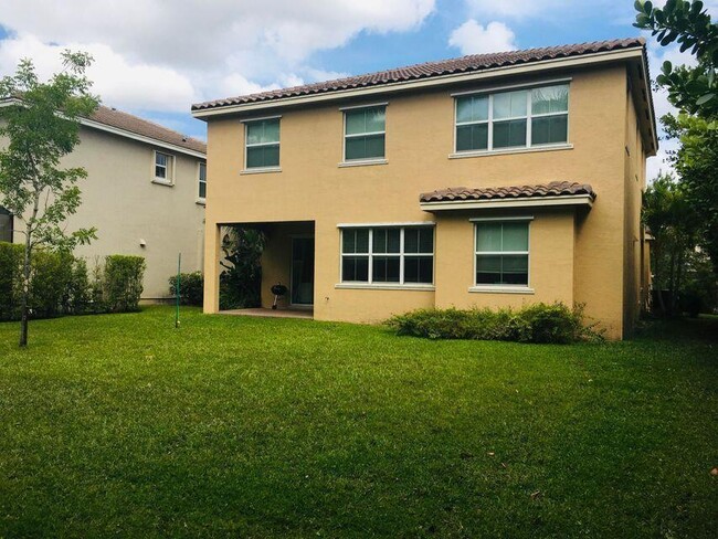 Building Photo - 9555 Phipps Ln