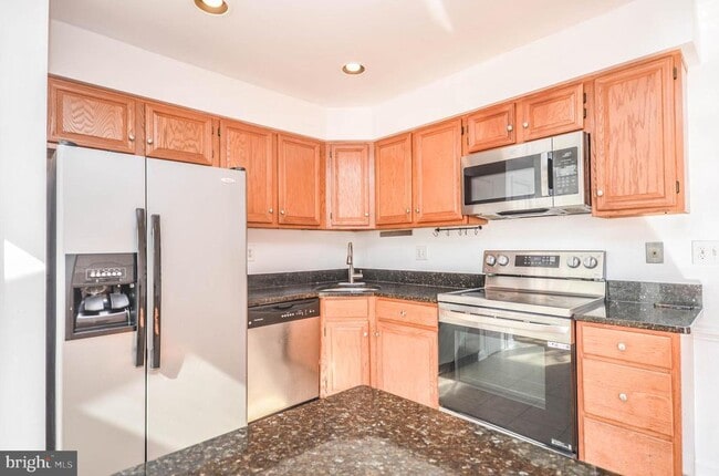 Building Photo - 62 Drumcastle Ct