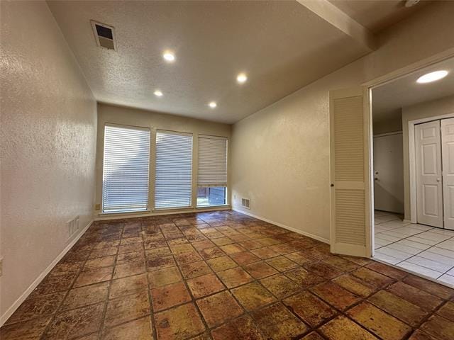 Building Photo - 1900 Tree House Ln