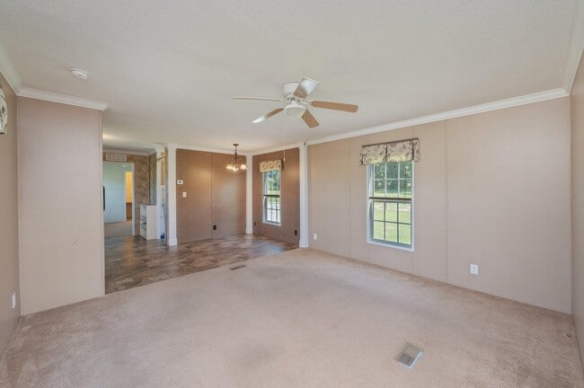 Building Photo - 2295 Bermuda Ln