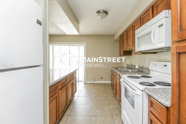 Building Photo - 3 Bedroom Pet-Friendly Home in Glendale, AZ with Main Street Renewal