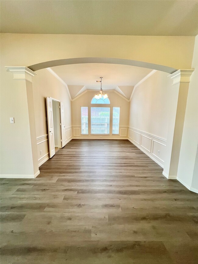 Building Photo - 128 Emerald Loch Ln