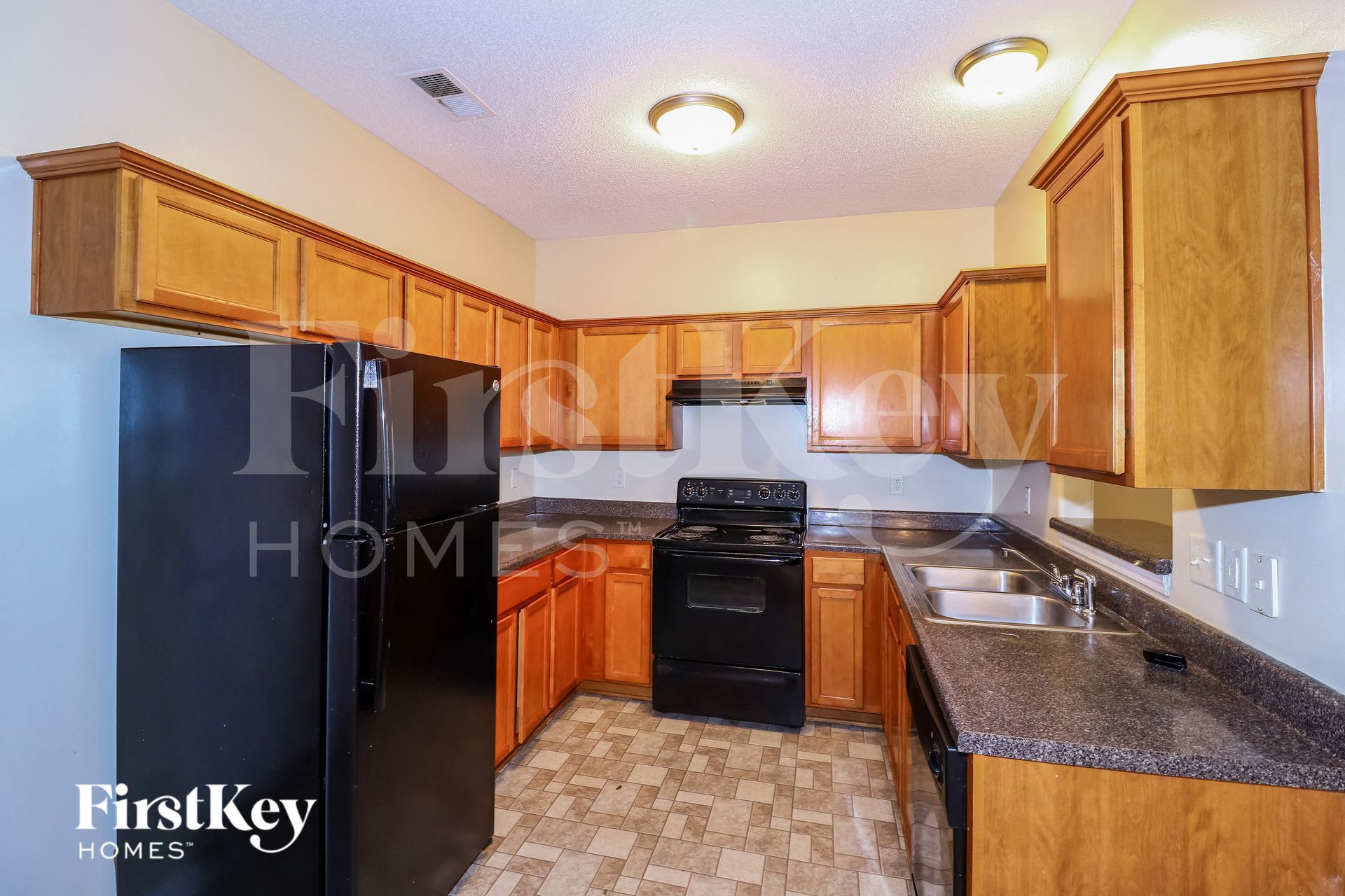 Building Photo - 10223 Macon Rd