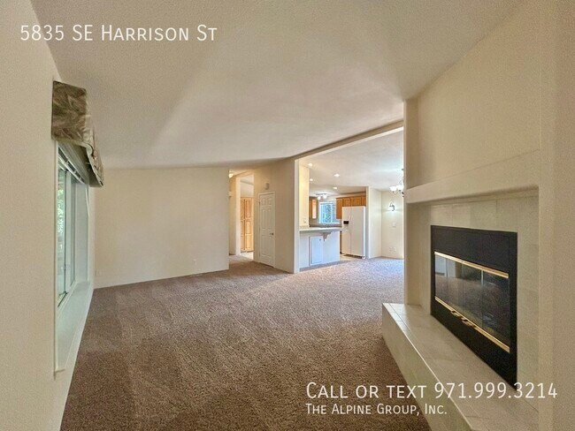 Building Photo - 5835 SE Harrison St