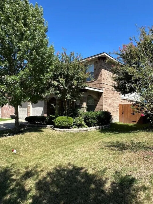 Building Photo - Charming 3BR House in Forney