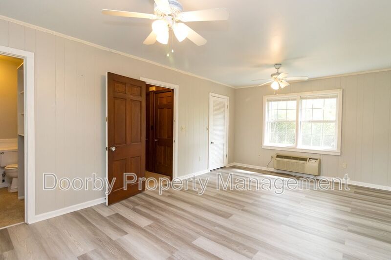 Building Photo - 3312 Harrison Pike