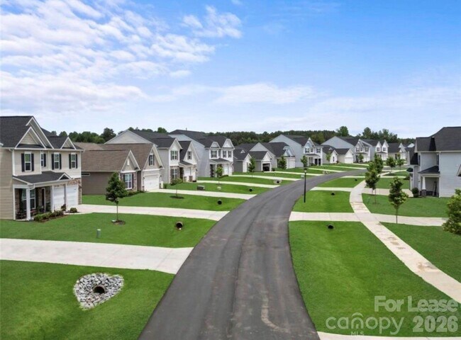 Building Photo - 3174 Laurel Brk Dr