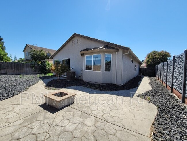 Building Photo - 10893 Bellone Way