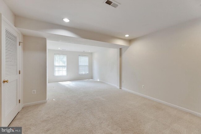 Building Photo - 1479 Fawn Hollow Ln
