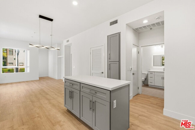 Building Photo - 12920 W Runway Rd