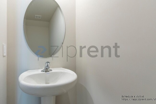 Building Photo - 458 Salisbury Cir