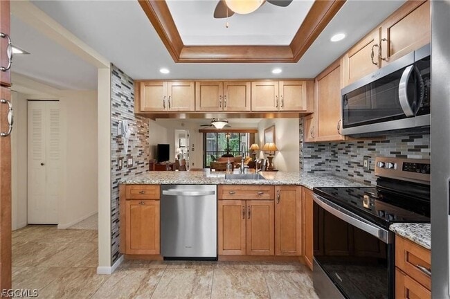 Building Photo - 15075 Parkside Dr