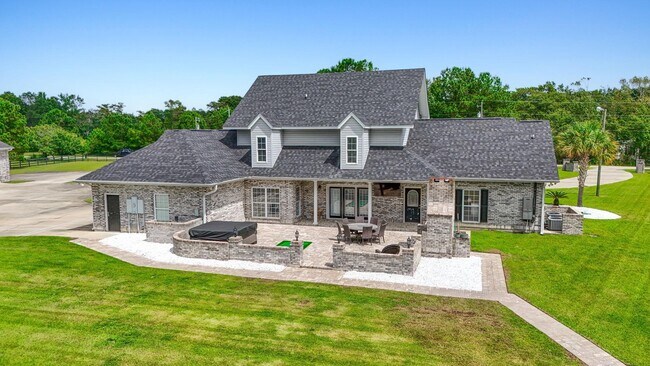 Building Photo - 6125 R C Sarvis Ln