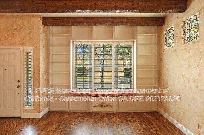 Building Photo - 12020 Gold Pointe Ln