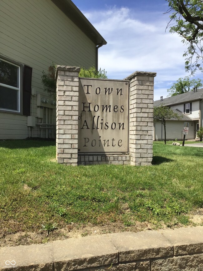 Building Photo - 6066 S Bay Dr