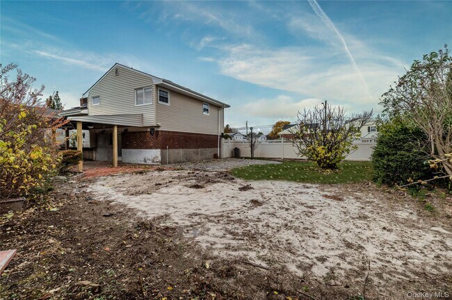 Building Photo - 15 Albany St