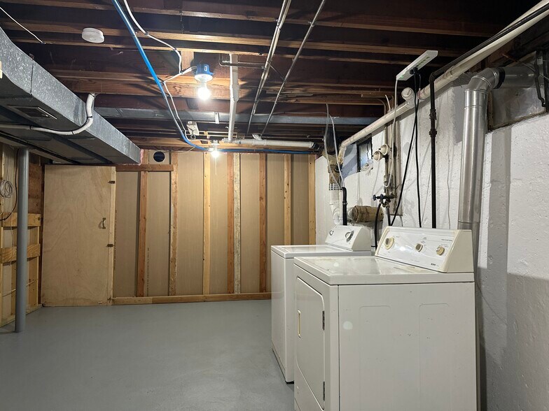 Laundry Room - 37 Covington Dr