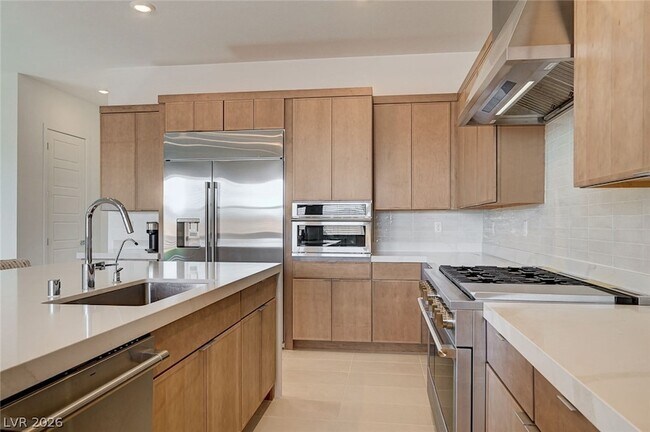 Building Photo - 10022 Digne Ct