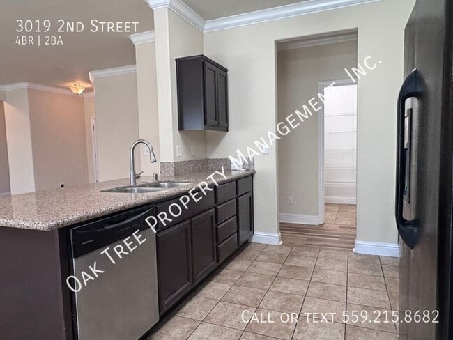 Building Photo - 3019 2nd St