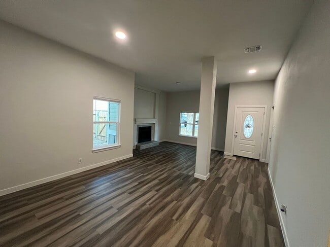 Building Photo - 8015 Copper Trail Dr