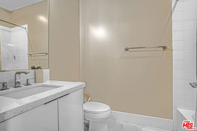 Building Photo - 20306 Willoughby Ln