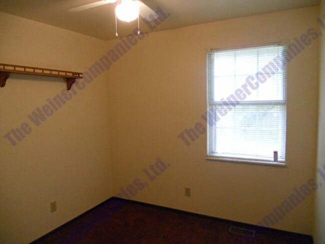 Building Photo - Sublease Available Beginning December 1st
