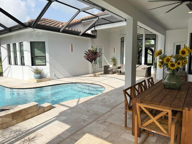 Building Photo - 134 SE Fiore Bello